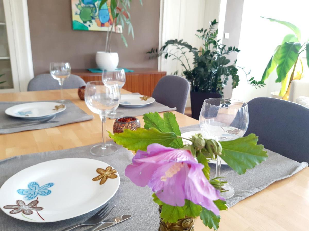 Grosse Altbauwohnung Auf Dem Land Kallham Екстериор снимка