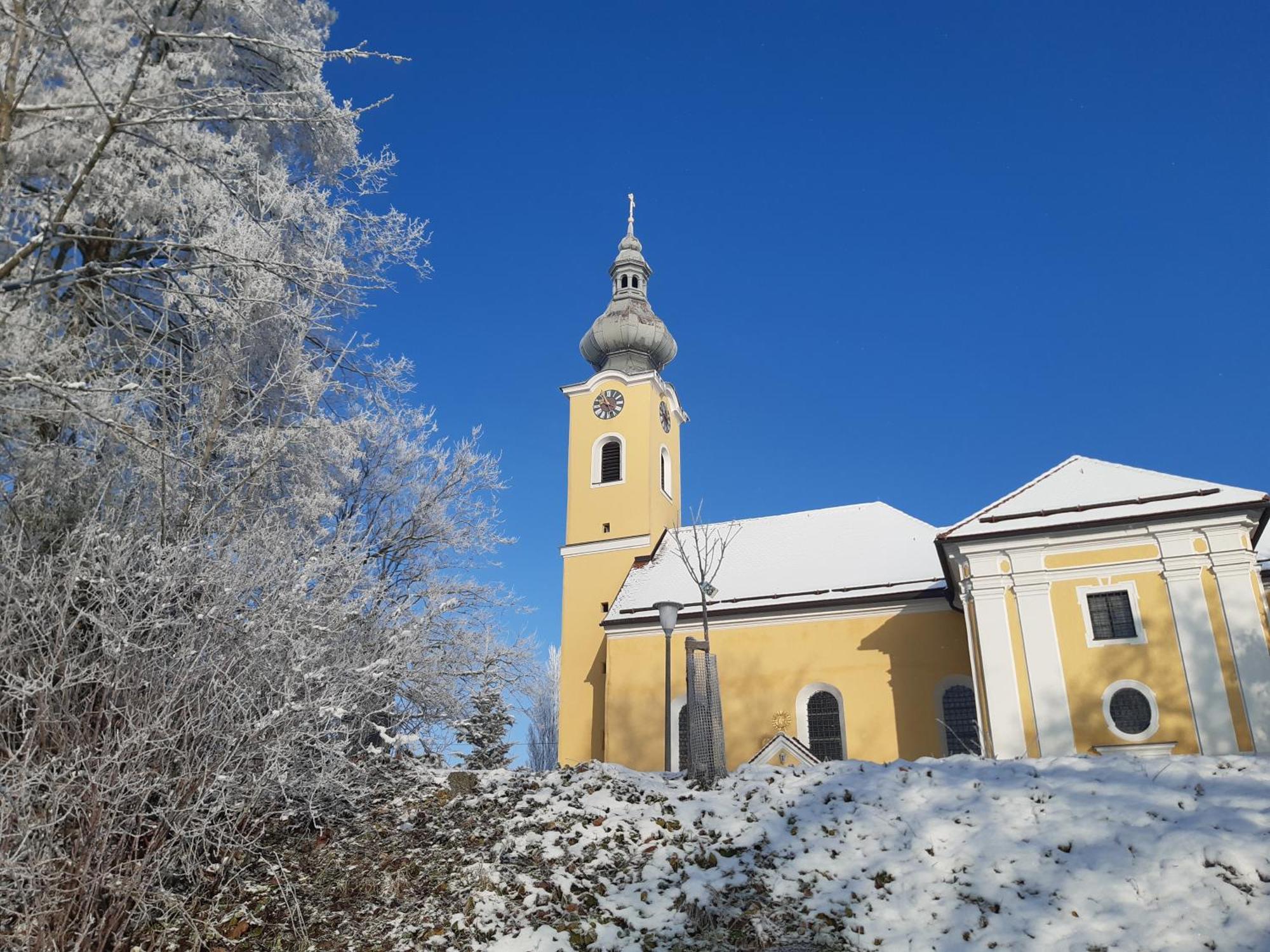 Grosse Altbauwohnung Auf Dem Land Kallham Екстериор снимка